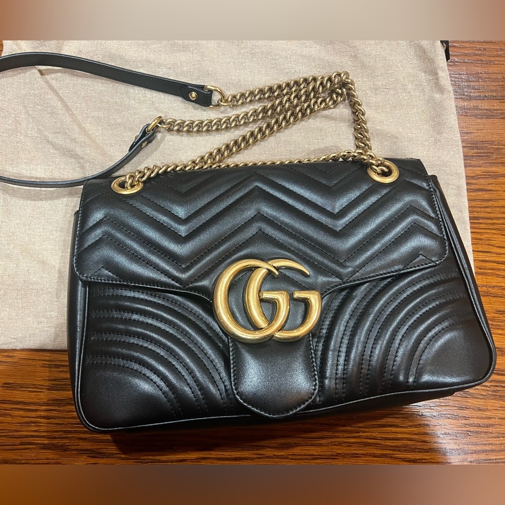 Gucci Marmont Medium Shoulder Bag